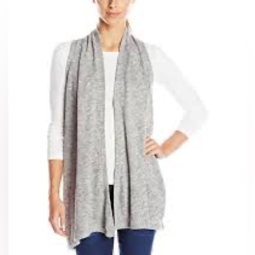 Kavu Wrap It Up tie front sweater vest size medium like new